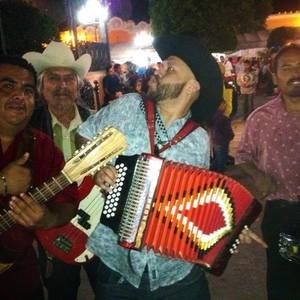 Meet your Posher, Chavo